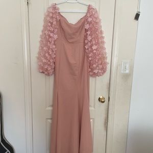 Off the shoulder appliqué dress